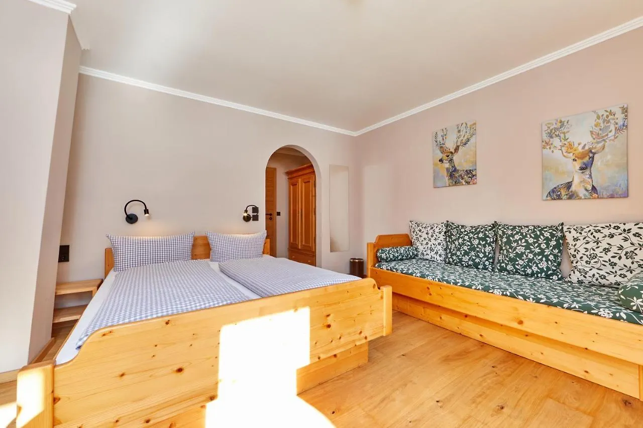 Gaestehaus Brandnerhof Garmisch-Partenkirchen 3*,