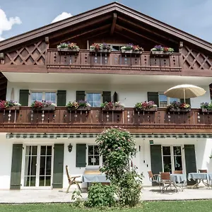 Gaestehaus Quirin Guest house